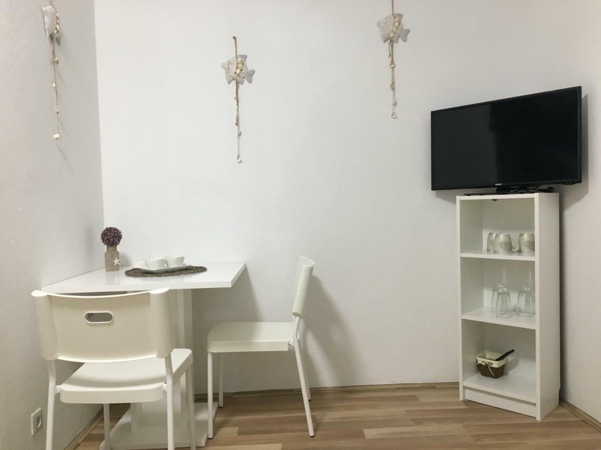 Apartment & Rooms Laura 布雷拉 外观 照片