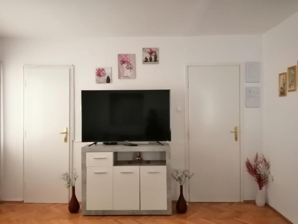 Apartment & Rooms Laura 布雷拉 外观 照片
